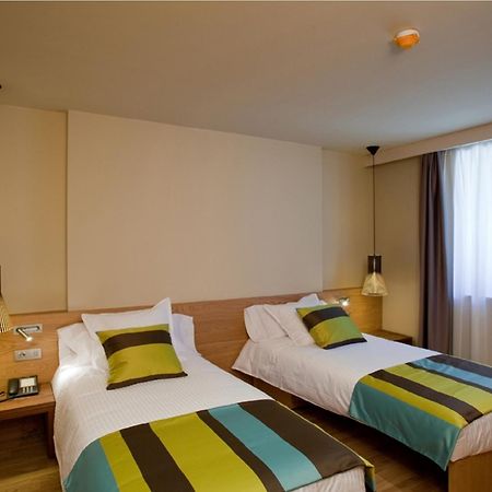 Apartaments Vall De Nuria Queralbs Oda fotoğraf